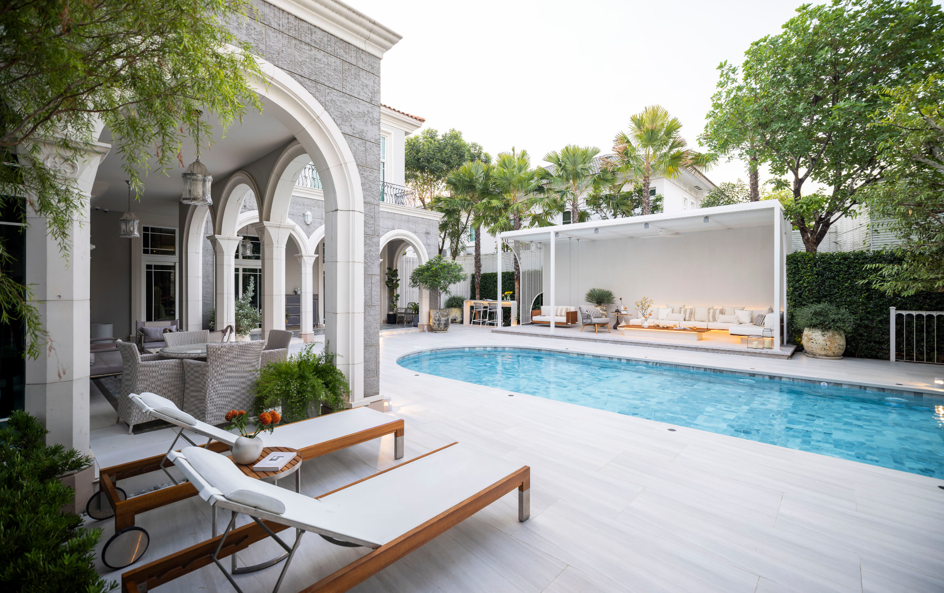 Modern pool and pavilion designed and built by Colibri in Los Angeles